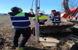 Heavy construction piling equipment and machinery working on deep foundation infrastructure project